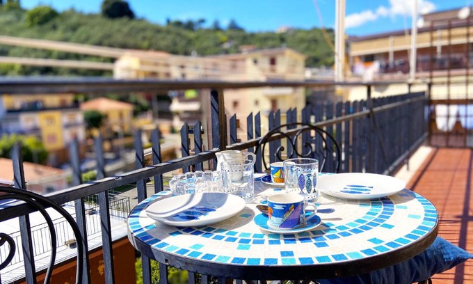 San Terenzo Apartment | Pet Friendly Retreat at La Casetta di Diletta - 9.4 Rating!