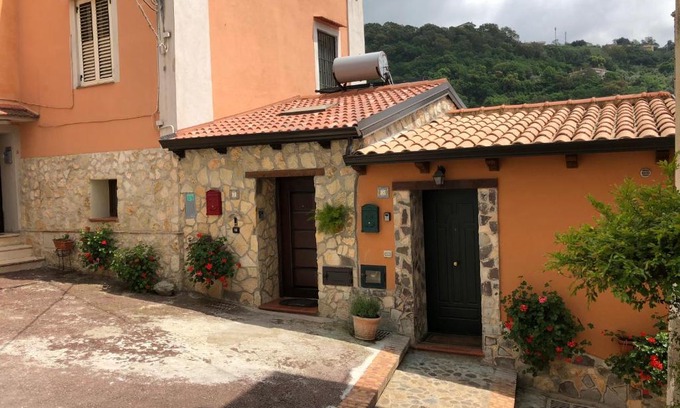 Lamezia Terme Apartment | Discover La Casetta di Elena: Family-Friendly Getaway