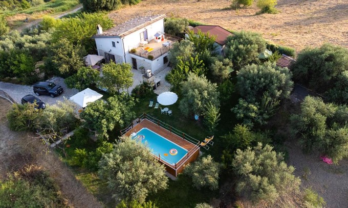 Guardialfiera Apartment | Oceanfront Escape at La Casetta di Eve Casa Vacanze