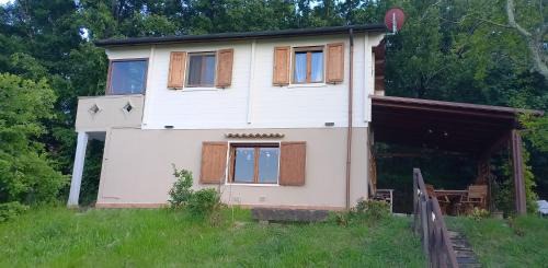 Castellina Marittima Apartment | Oceanfront Escape at La Casetta di Ross, Rated 9.4/10