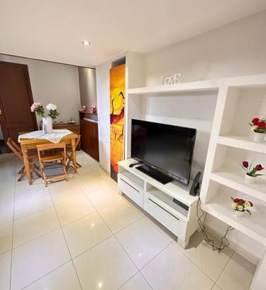 San Giorgio a Cremano Apartment | Pet-Friendly La Casetta Guest House with Breakfast Included