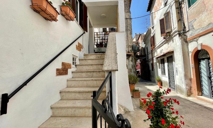 San Felice Circeo Apartment | Pet-Friendly Casa Vacanze in San Felice Circeo - 9/10 Rating