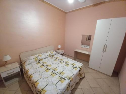 Venetico Marina Apartment | Beautiful La Casetta sul Mare: Family-Friendly Retreat