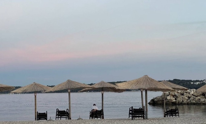 Bibali House | La Casina - Romantic Getaway with Oceanfront Spa Access