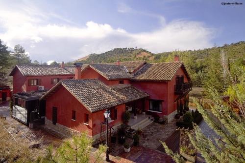 Jabaga Hotel | Relax at La Casita de Cabrejas with Oceanfront Amenities