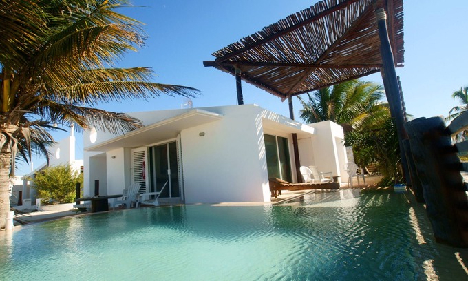 Chelem Villa | Relaxing La Casita de Chelem with a Beautiful Mayan Pool