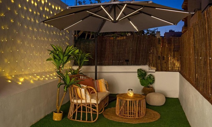 Almeria Centro House | Top-Rated La Casita de Mar with Relaxing Hot Tub