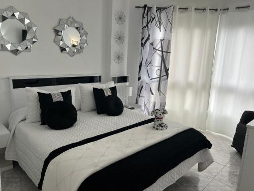 Puerto de la Cruz Apartment | Beachfront Oasis: La casita de Omar in Puerto de la Cruz