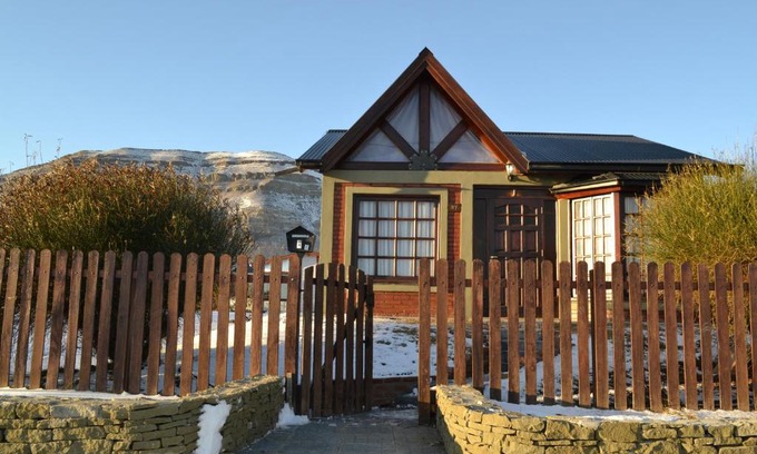 Macrozona Meseta Cerro Calafate House | Guest Rated: La Casita del Viento with Family-Friendly Perks