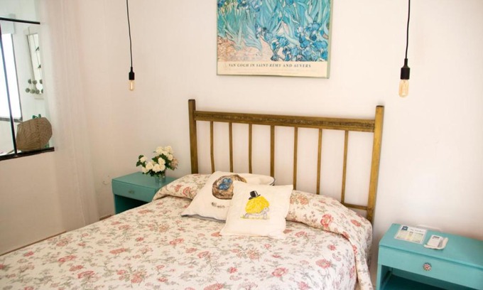 Colon House | Guest Rated: La Casita Uno y Dos with Family-Friendly Amenities