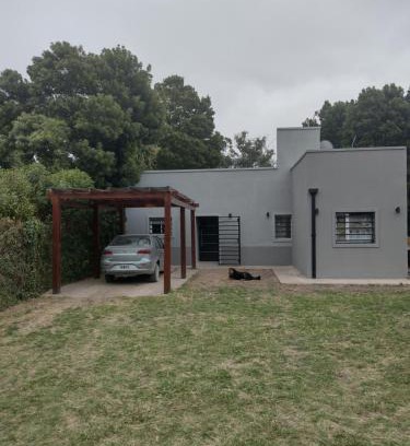 Necochea House | Cozy La Casita: Family and Pet-Friendly Retreat