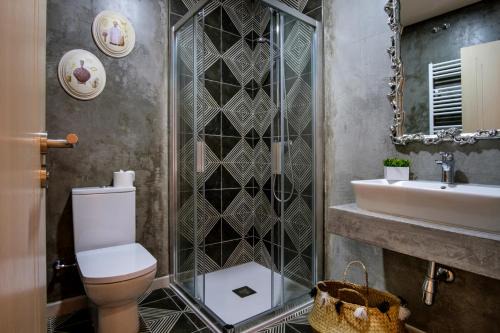 Arzua House | Discover La Casona de Nené: Rated 9.4, with Pool & Dining