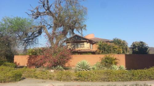 Camiri Hotel | Unforgettable Stays at Hotel La Casona - Rated 10/10!