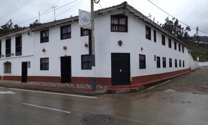 Iza Hotel | Pet-Friendly La Casona Nuñez: 10/10 Guest Rated Stay