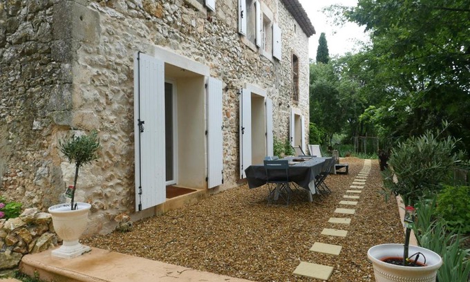 Navacelles Bed & Breakfast | Oceanfront Escape at La chambre de Seraphin - Rated 8.6/10