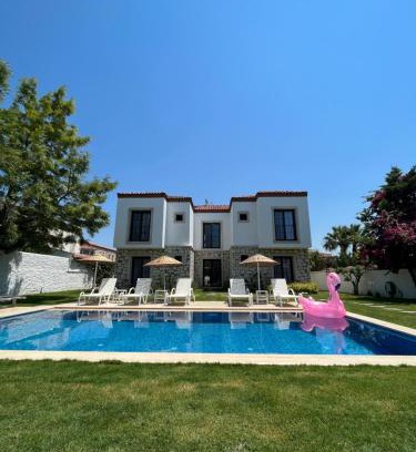 Hacımemis Hotel | Oceanfront La Chance Otel Alaçatı - Guest Rated 9.5/10