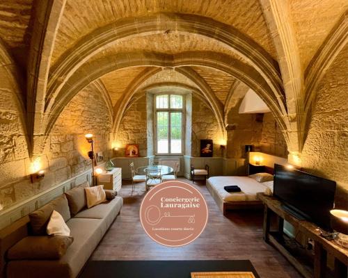 Alzonne Apartment | Unique and Comfortable Stay at La Chapelle for Families