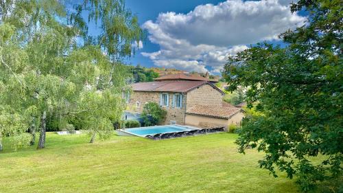 Vaux-en-Beaujolais House | Family Getaway at La Chouette Etoilée with Ocean Views