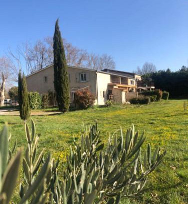 Manosque Apartment | Discover La Cigale: Your Affordable Getaway Awaits