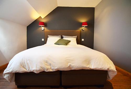 Neufchateau Apartment | Exceptional Family-Friendly Stay at La Citadine Gîte