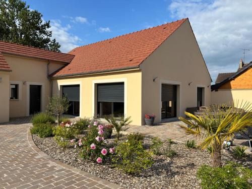 Boutigny Villa | Family Retreat Near Disney with Oceanfront and Spa Access