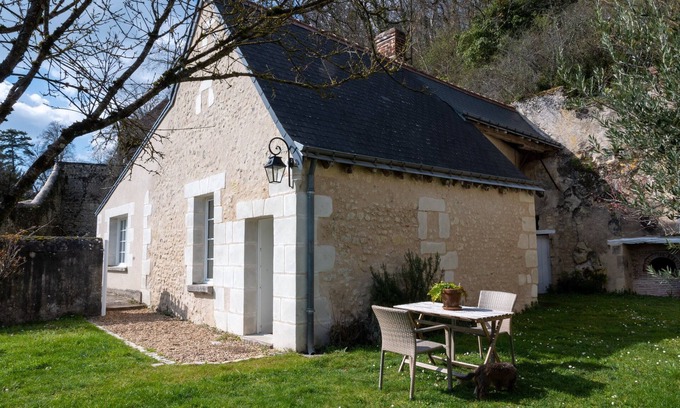 Nazelles-Negron House | Discover La Closerie: Pet-Friendly Stay near Amboise
