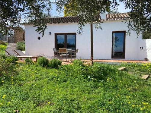 Monda House | Eco Retreat at La Colina Buena - Fireplace & Family Friendly