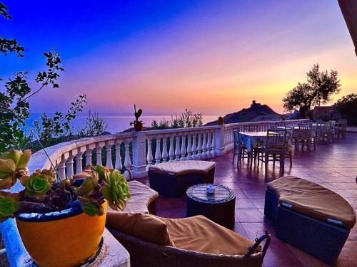 Palma di Montechiaro Bed & Breakfast | Discover La Collina sul Mare: Ocean View & Pet Friendly