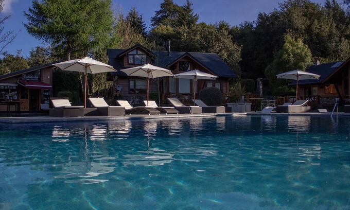 Barrio Las Balsas Hotel | Experience La Comarca Resort & Spa: 4-Star Retreat with Pool
