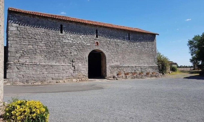 Mauleon House | Explore La Commanderie: Ideal Getaway Near Puy du Fou
