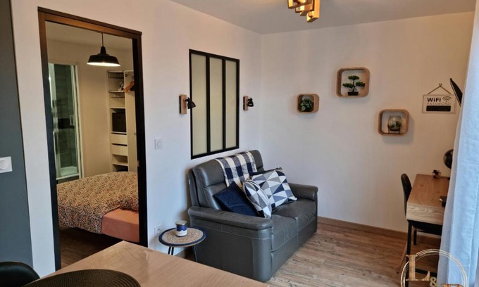 Billere Apartment | Discover La Comoé: Ideal for Families Near Pau Centre