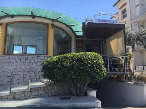 Sperlonga Hotel | Discover La Conchiglia: Family-Friendly Hotel with Top Ratings