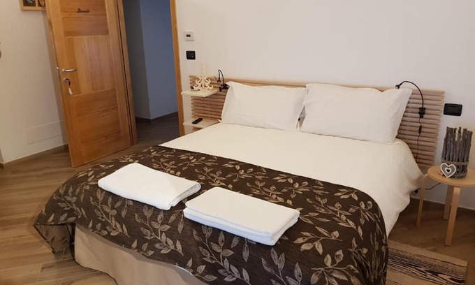 Candiolo Bed & Breakfast | Budget-Friendly La Corte B&B with Family Amenities