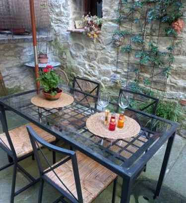 Castiglion Fibocchi House | Inviting LA CORTE DEI GELSOMINI: 9.1/10 Guest Rated Stay