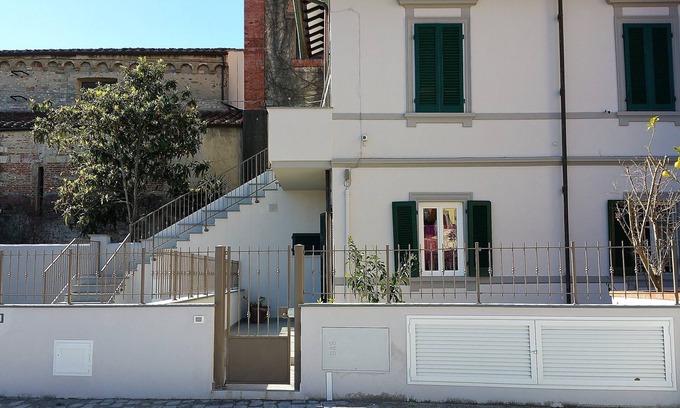 Pisa Apartment | Top-Rated Studio Apartment with Spa and Breakfast Options