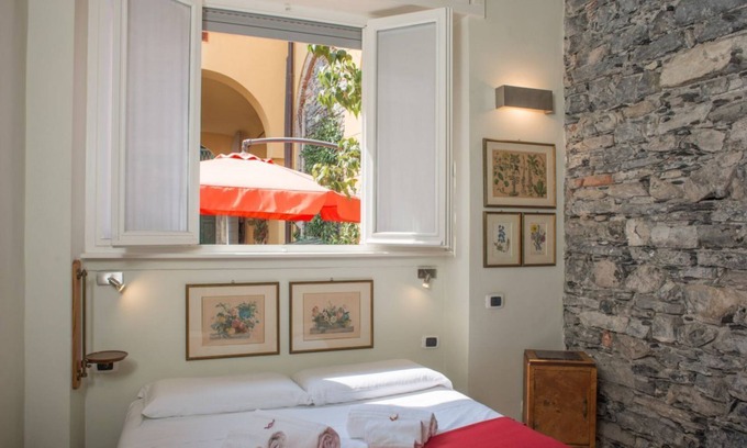 Cernobbio Apartment | Romantic Retreat at La Corte di Zizi – Family-Friendly Stay