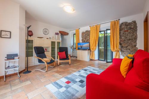Castelletto Sopra Ticino Apartment | Child-Friendly Getaway at La Corte 1813 MXP Lago Maggiore