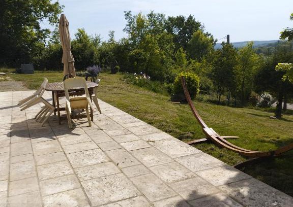 Le Cler House | Experience La Coste Blanque: Pet-Friendly & Family-Oriented