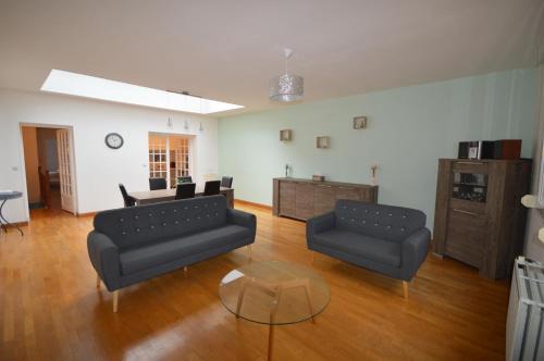 Saint-Quentin House | Discover La Cotonnerie: Pet & Child-Friendly Retreat