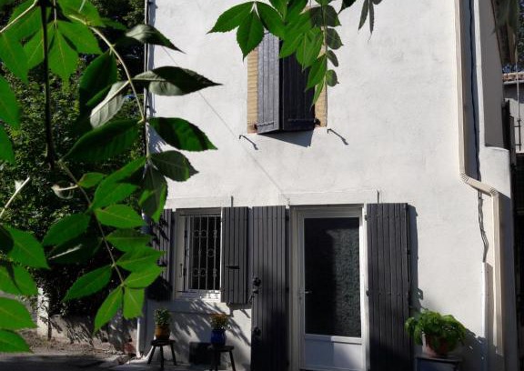 Castelnaudary House | Pet-Friendly Retreat at La Coulée Douce - Chez Antoine