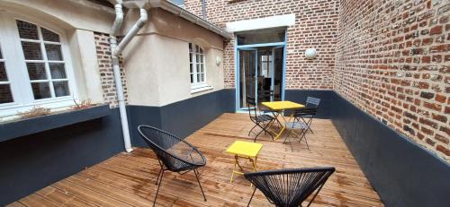 Arras Apartment | Discover La Cour du Noble: Private Cour in Hypercentre