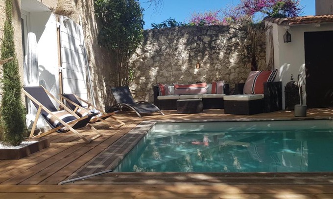 Cuxac-dʼAude Bed & Breakfast | Pet-Friendly Escape at La Demeure du Pressoir
