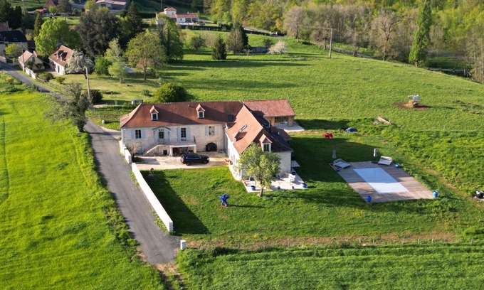 Anlhiac House | Experience Tranquility at La Demeure en Périgord Hotel
