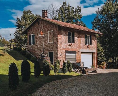 Villafranca dʼAsti Villa | Pet-Friendly La depandance de La Castella with Ocean Views