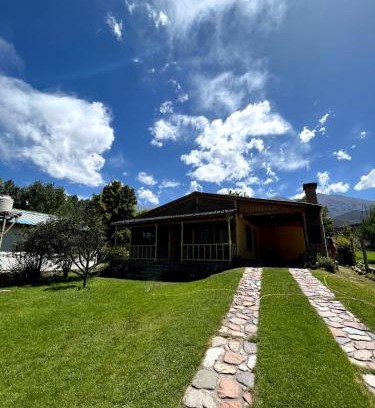 Salto Ski Chalet | Pet-Friendly Retreat: La Diadema Casa de Montaña Awaits