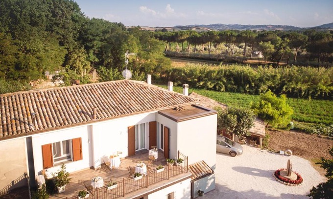 San Giovanni In Marignano Bed & Breakfast | Pet-Friendly Retreat at La Dimora del Mugnaio - 10/10 Rating