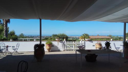 Pontecagnano Faiano Bed & Breakfast | Discover La Dimora dei 5 Sensi with Ocean Views