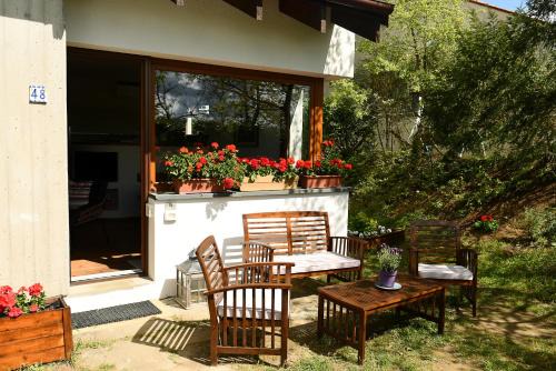 Monzuno Apartment | Highly Rated La Dimora di Dafne 48: Pet & Child Friendly