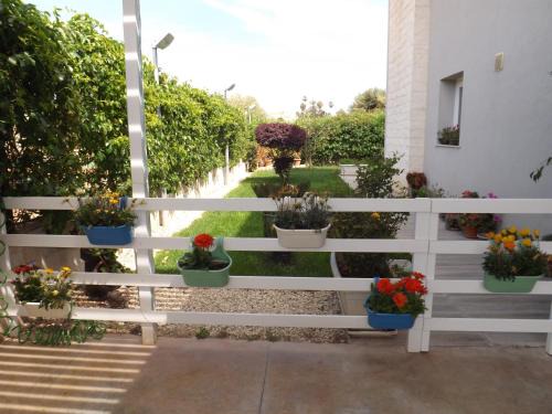 Casuzze Bed & Breakfast | Experience Oceanfront Bliss at La Dimora di Ntò