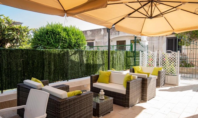 Procida Bed & Breakfast | Experience Comfort at LA DOLCE VITA ROOMS: 9/10 Rating